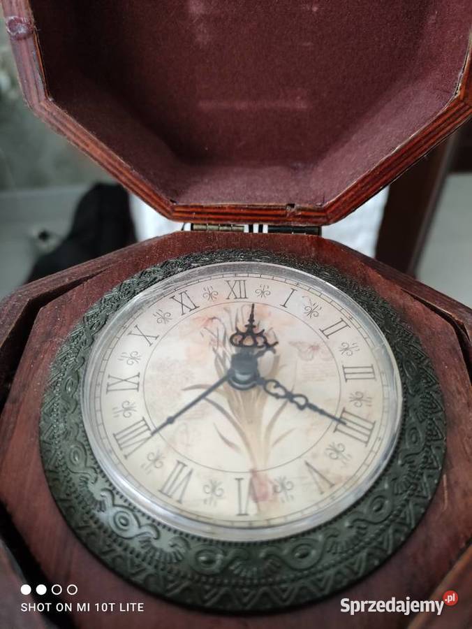 Piękny komplet kuferek Żary