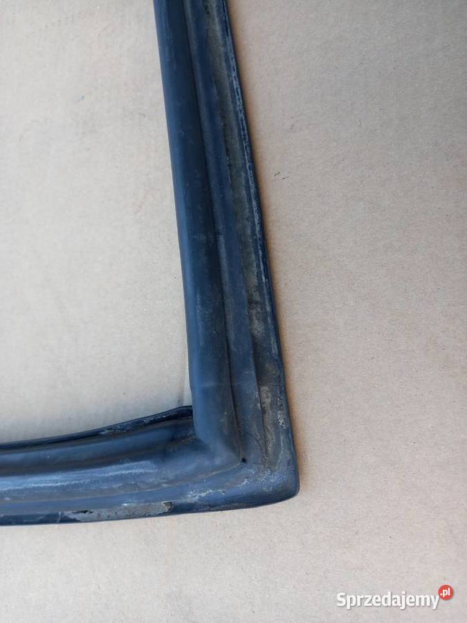 BMW e28e12 uszczelka tylnej szyby