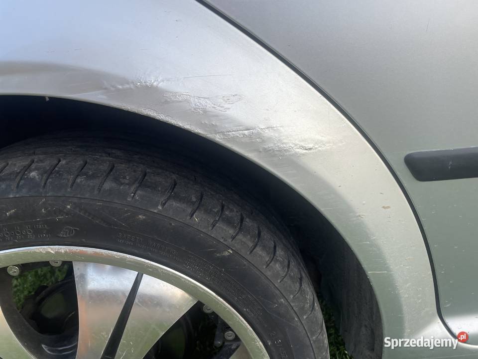 SPRZEDAM nieuszkodzony Golf Niedrzwica Duża