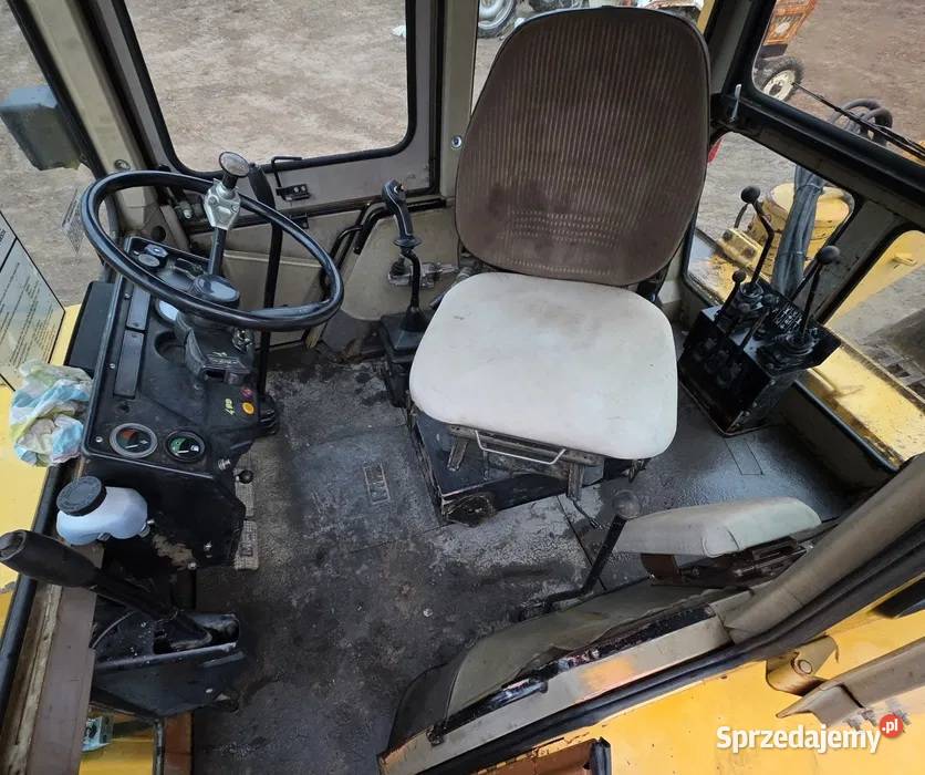 Koparkoładowarka Massey Ferguson 50 HX 4x4 małopolskie Podole-Górowa