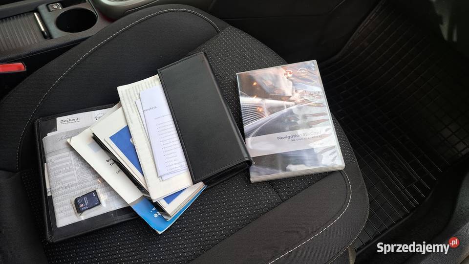 Opel Astra J 17 światła przeciwmgielne sprzedam