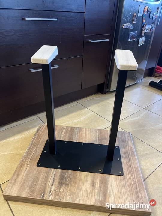 Stojaczek do ćwiczeń akrobatycznych