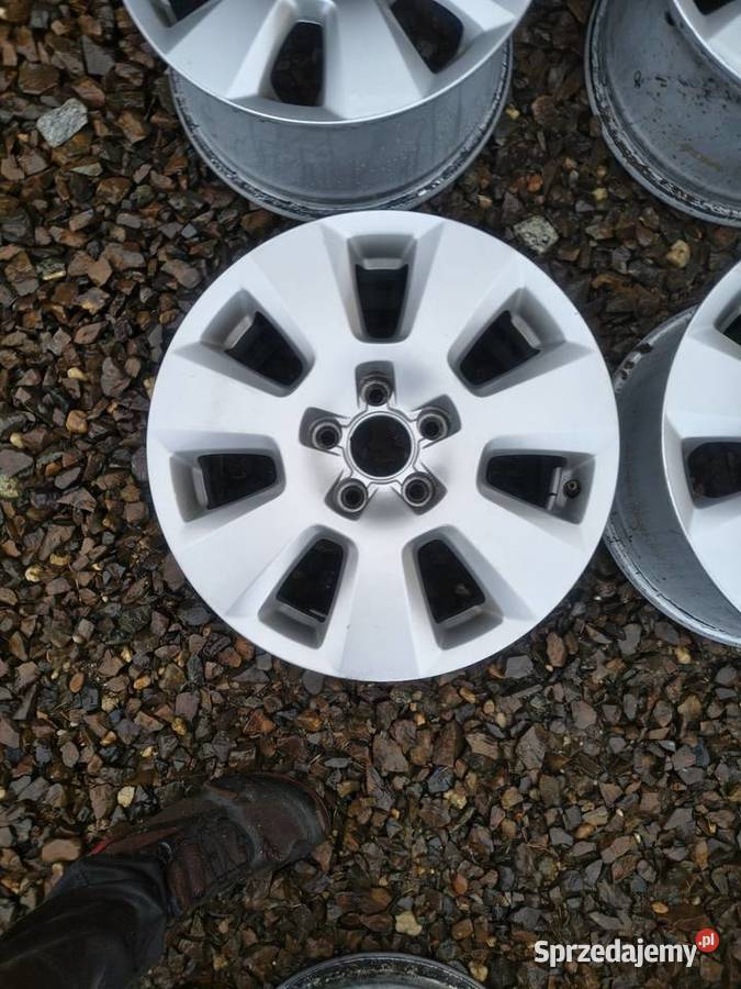 Felgi aluminiowe audi 16 Pozostałe Biała