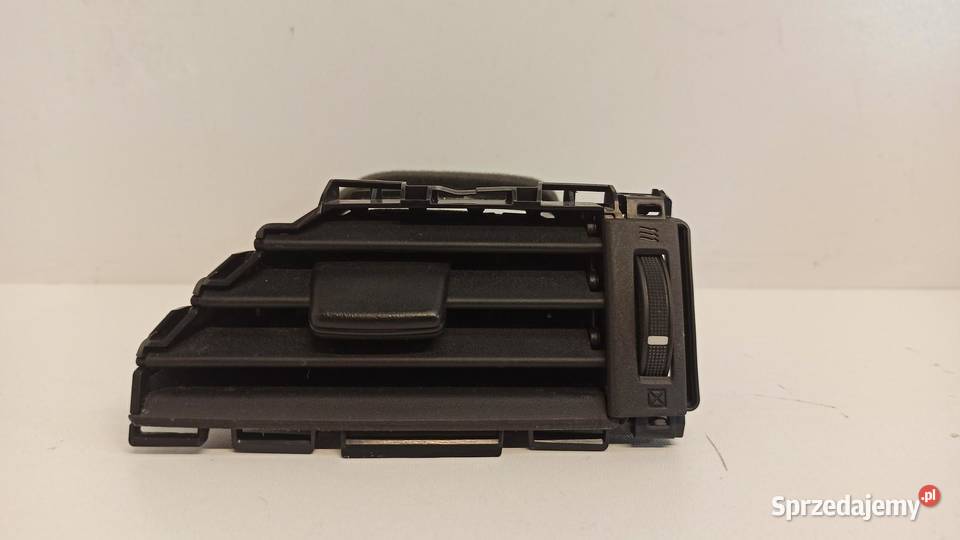 SUZUKI SWIFT MK8 KRATKA NAWIEWU PRAWA 7363052R00 dolnośląskie sprzedam