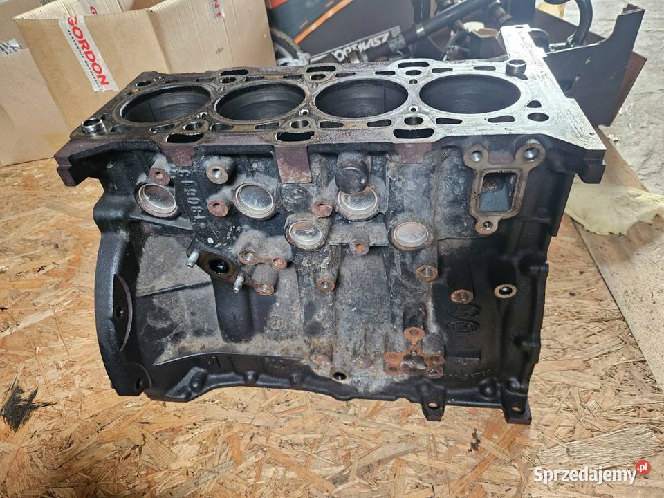 BLOK SILNIKA KIA SPORTAGE III 3 IX35 20 CRDI