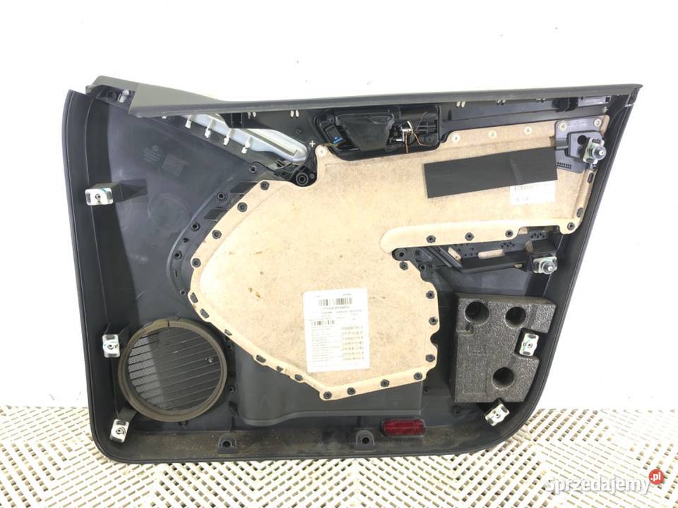 BOCZEK DRZWI LEWY PRZÓD VW TIGUAN SUV 0718 osobowe