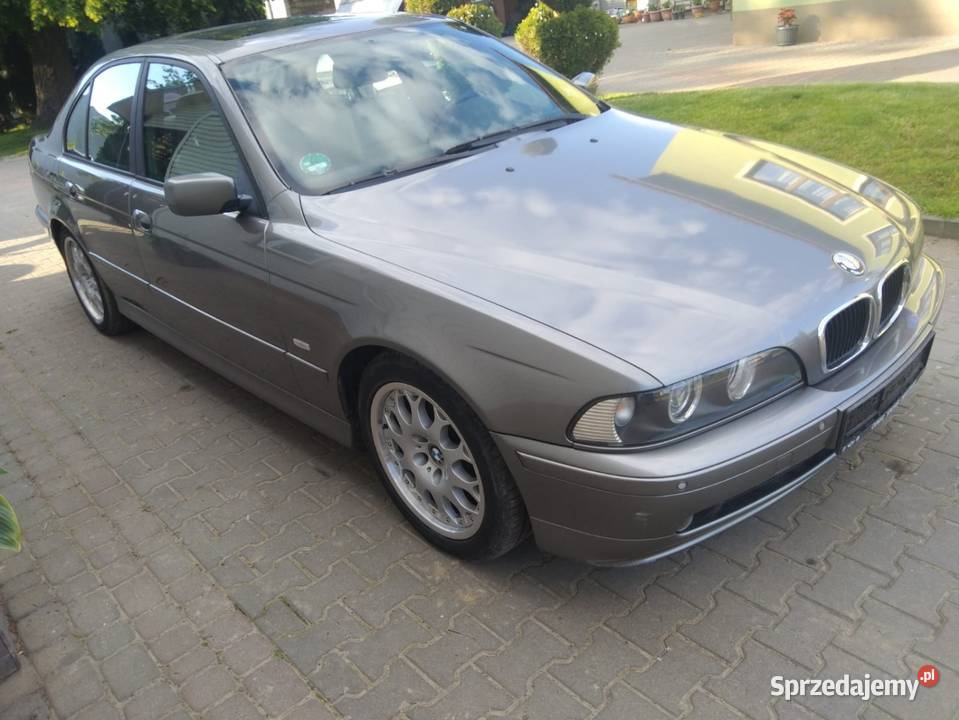 BMW E39 525i BENZYNA 192 2002r MANUAL 240 hak Seria 5