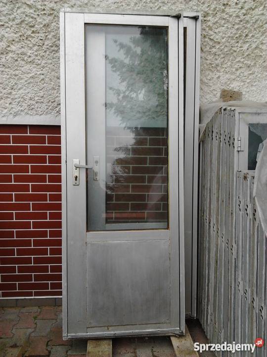 Okna i drzwi aluminiowe z demontażu tanio 70 Metalowe