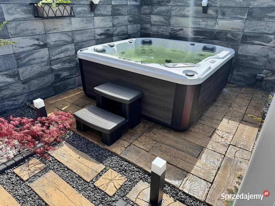Jacuzzi Alicante całoroczne 5osobowe 2leżanki Nowy Sącz
