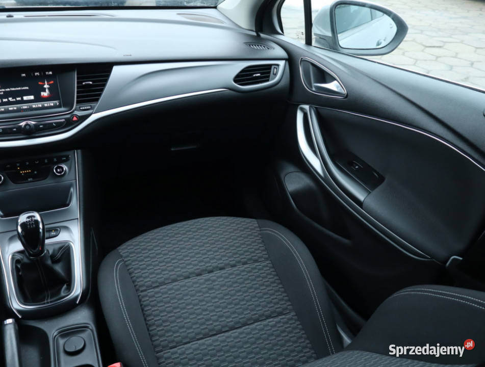 Opel Astra 14 T sprzedam