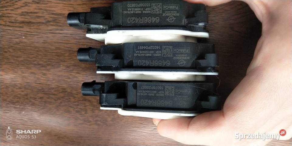 Ford Kuga II żaluzje chłodnicy silniczki osobowe Łódź