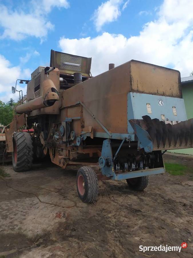Kombajn zbozowy BIZON pomorskie Czerniki sprzedam