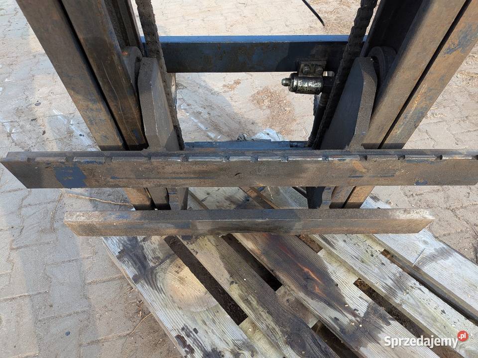 Maszt widlaka Komatsu Goszczanówko
