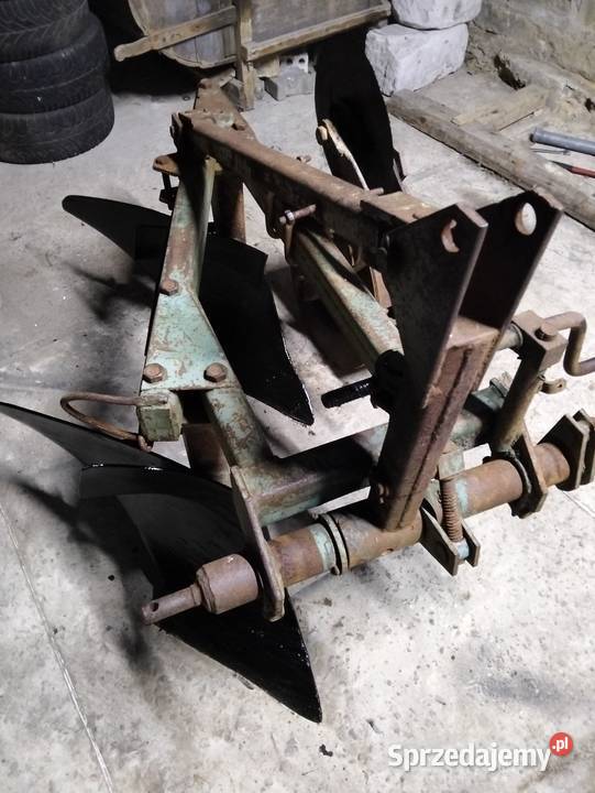 Sprzedam 3 pługi dwu skibowe z krojem Maszyny rolnicze Huta Koszary