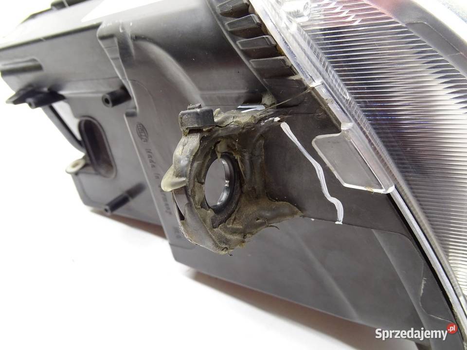 LAMPA REFLEKTOR LEWA LEWY PRZÓD PRZEDNIA AUDI A6