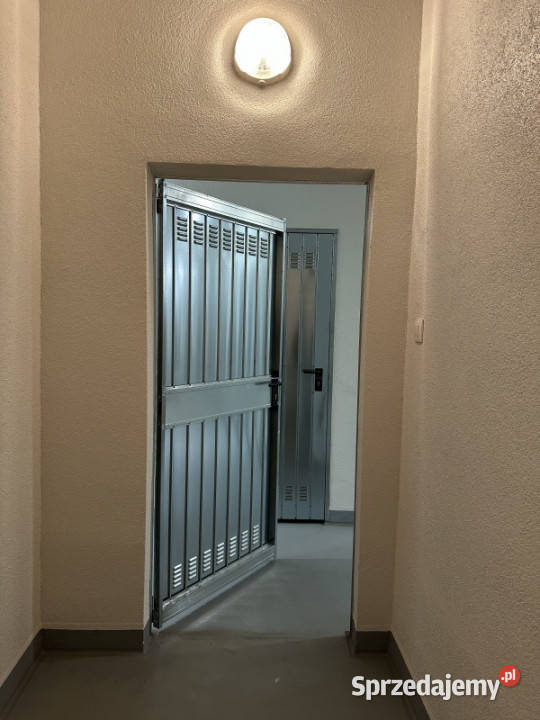 300msc Duża komórka lokatorska do wynajęcia Kraków sprzedam