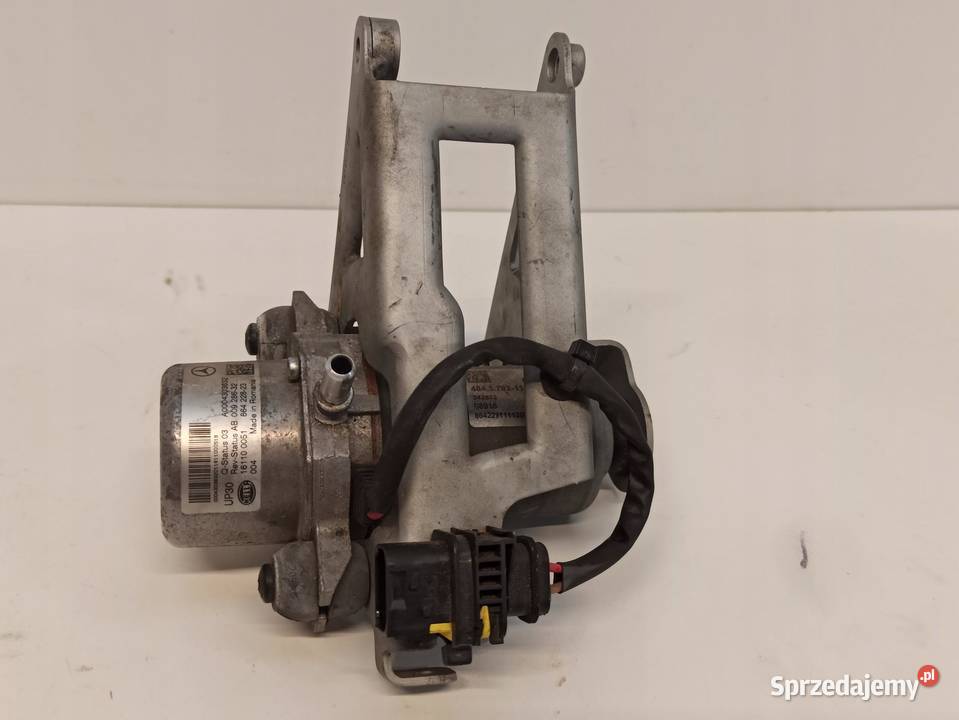 MERCEDES W205 POMPA VACUM A0004303832 osobowe