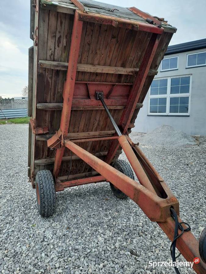 przyczepa jednosiowa wywrotka c 330 t25 Nowa Słupia