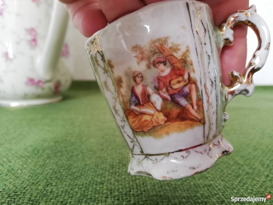 Stara porcelana filiżanka sygnowana Ropa