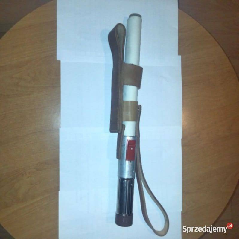 Latarka wojskowomilicyjna 2 kolorowa Krosno