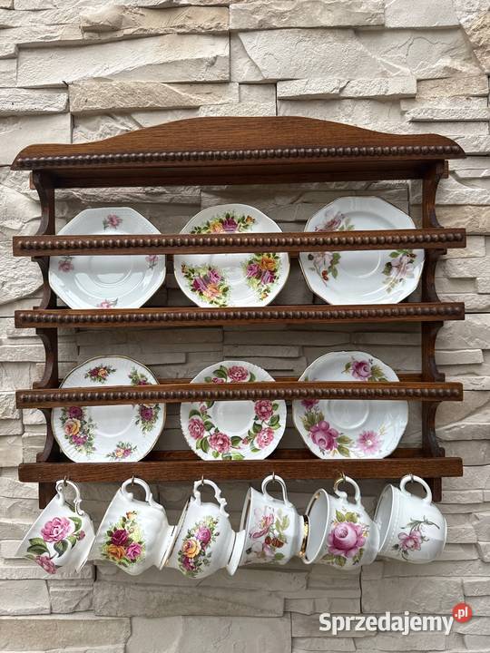 Filiżanka z porcelany filiżanki na drewnianej Porcelana i szkło Bystrzyca Kłodzka