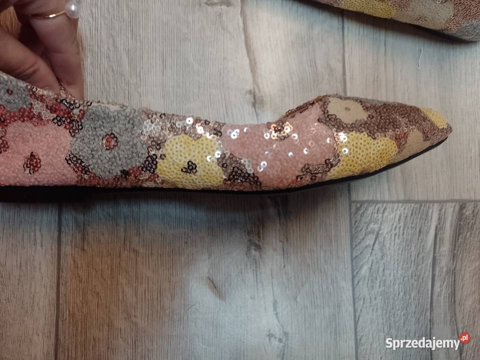 42 Bogato zdobione baleriny wieczorowe na lato Kraków