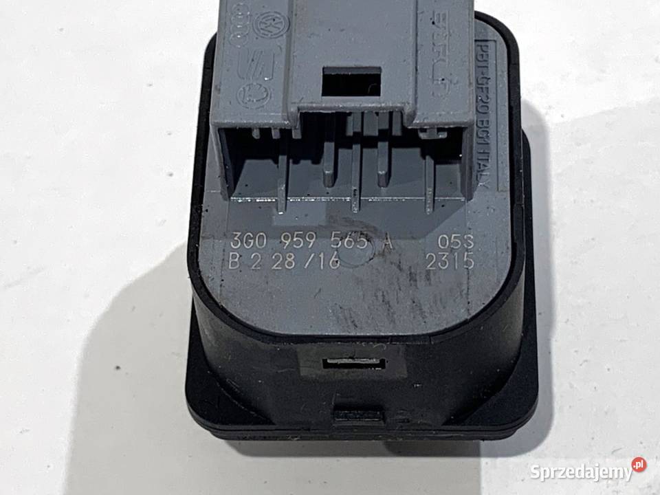 PRZEŁĄCZNIK REGULACJI LUSTEREK VW PASSAT B8 podkarpackie sprzedam