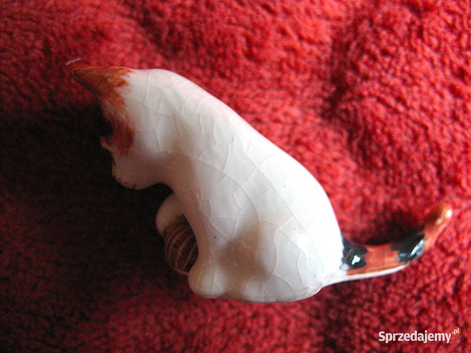 Kot malutki kotek figurka z porcelany 3 x 5 x 15 Siedlce