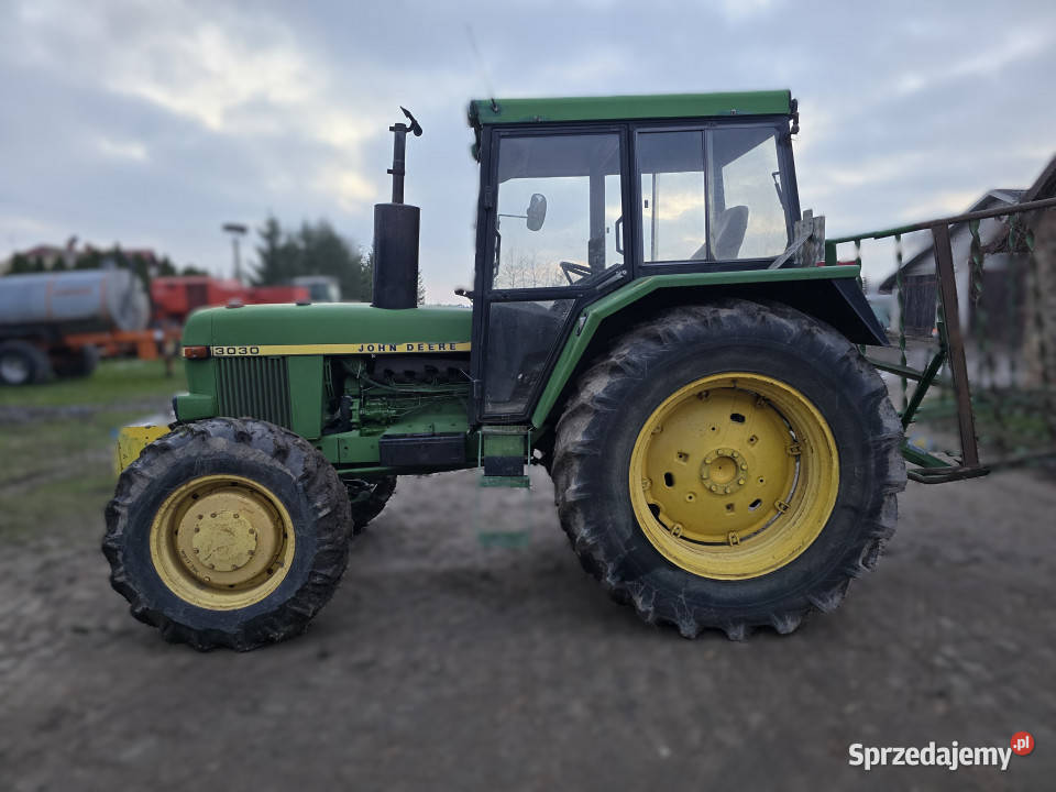 Ciągnik JOHN DEERE 3030 4x4 6cyl 89 Skrzynia biegów Manualna Sędziwuje