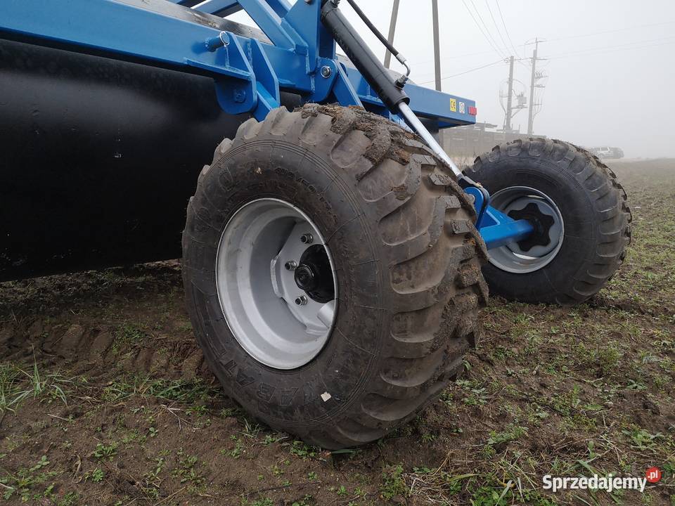 Wał Łąkowy 3m wózek jezdny hydrauliczny Małe Chełmy
