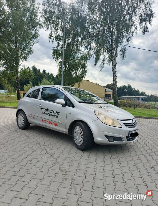 Opel Corsa z ekonomicznym silnikiem 10 Dobre Miasto