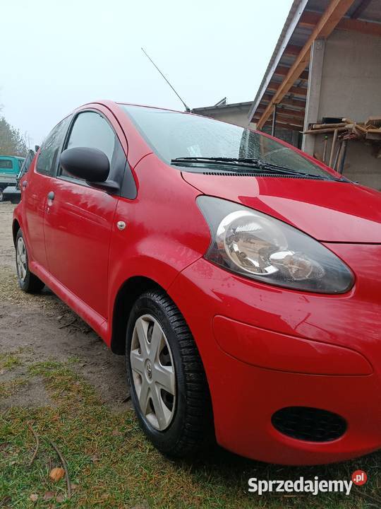 Toyota Aygo 2011 stan 5 drzwi nieuszkodzony