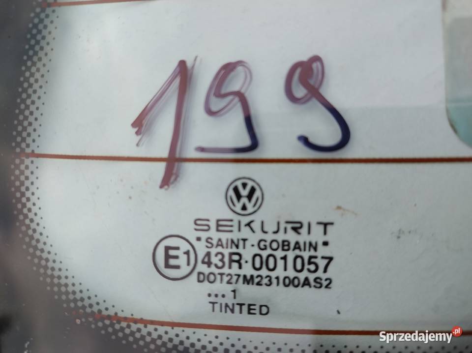 PASSAT B5 SZYBA TYLNA KOMBI B 5 FL Zahajki-Kolonia