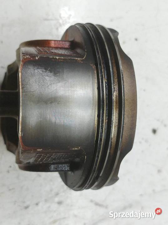 TŁOK KORBOWÓD 133 16V 1 Toyota VersoS I 20102017 Blok silnika sprzedam