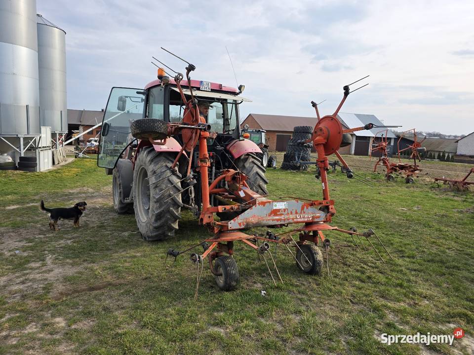 Przetrząsarka Kuhn hydraulicznie składana walek Janów Lubelski