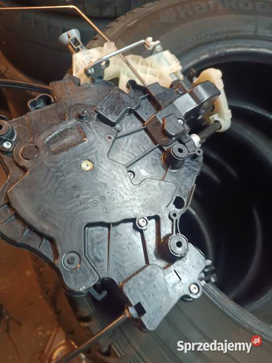 Zamek drzwi dywany h prawy VW cady 2k5 wielkopolskie sprzedam