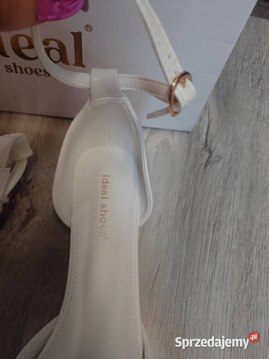 40 Ideal Shoes Białe baleriny wieczorowe z 26cm Kraków
