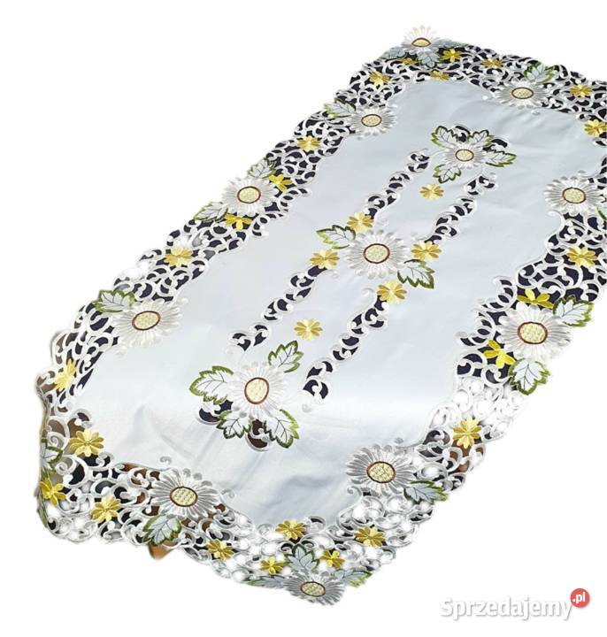 Letni bieżnik ażurowy haftowane kwiaty 45x115 Piaseczno