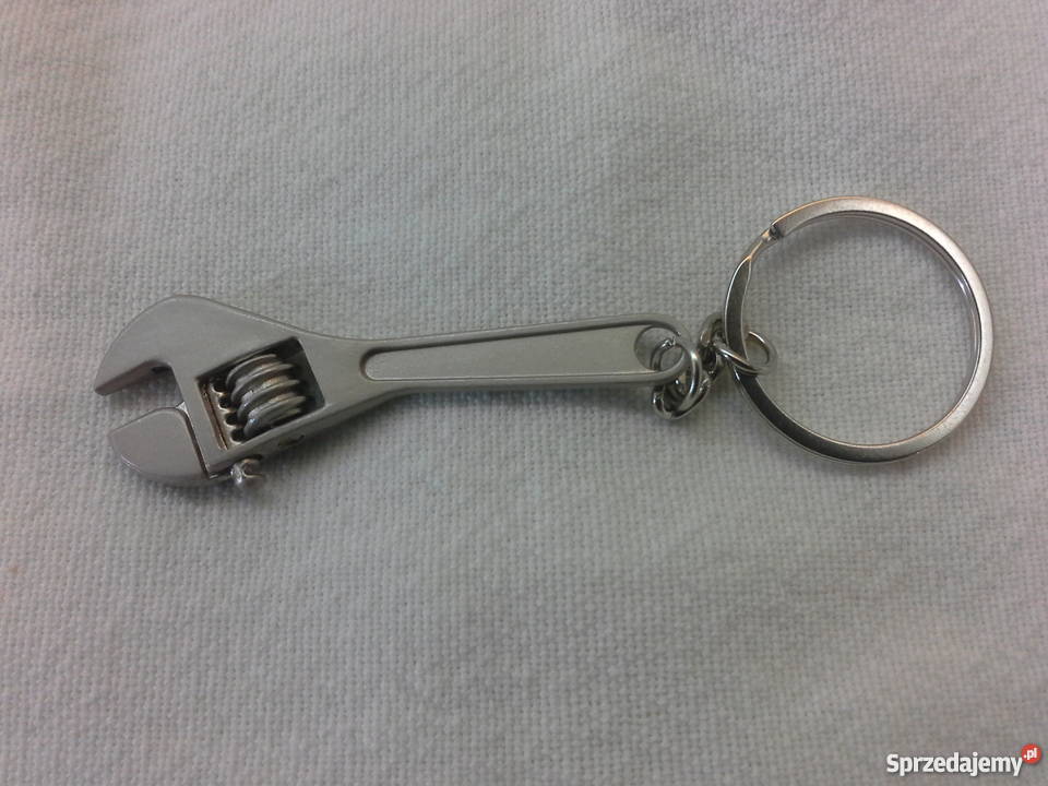 Metalowy brelok breloczek klucz francuski Poznań