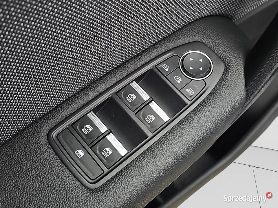 Captur 10 TCe Techno sprzedam