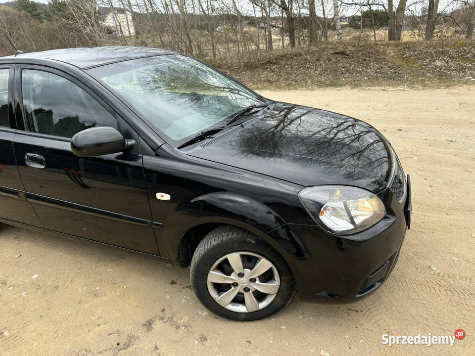 Kia Rio Benzyna klimatyzacja opony wielosezonowe