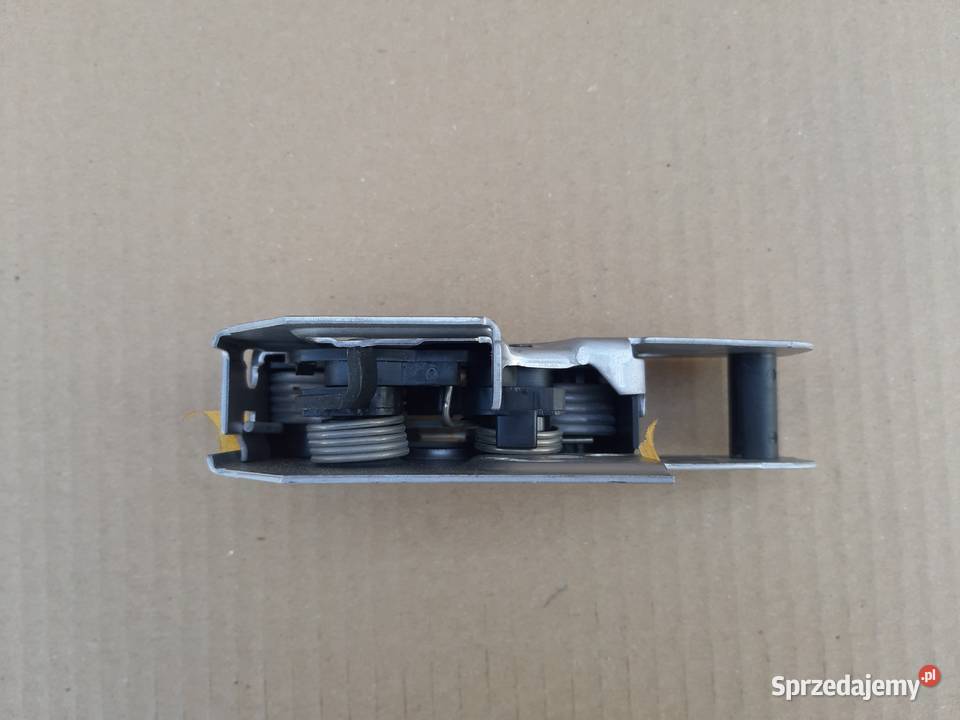 VW T5 T6 ZAMEK MASKI 7E0823509 dostawcze Trzciel sprzedam