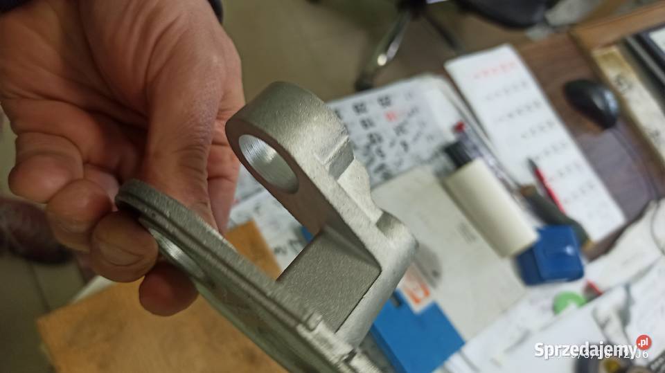 cześć do mechanizmu posuwu odlew aluminiowy sprzedam