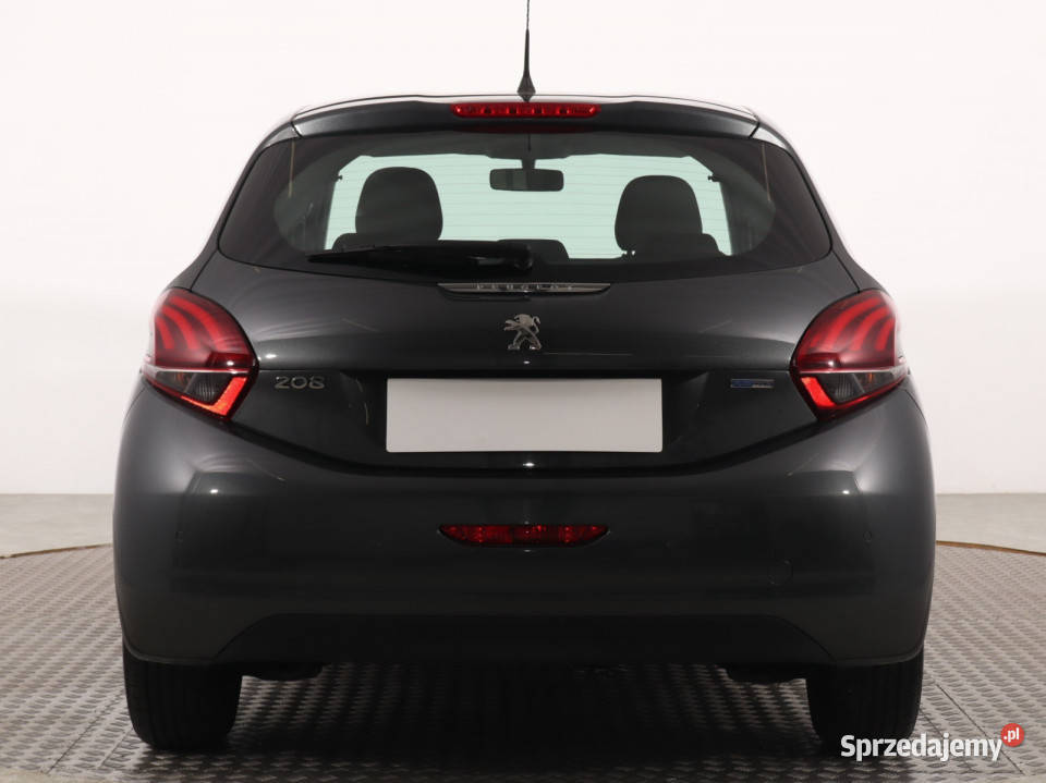 Peugeot 208 12 PureTech Rok produkcji 2016 Katowice