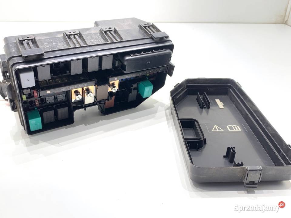 SKRZYNKA BEZPIECZNIKÓW HONDA CIVIC IX TR0A012 osobowe sprzedam