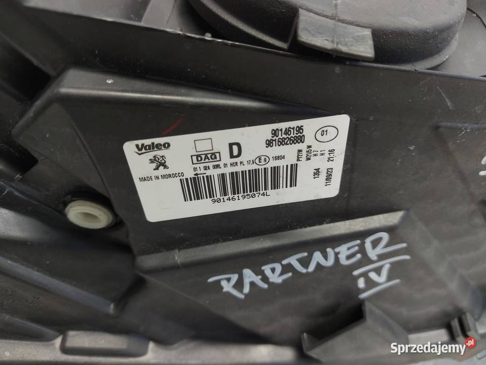 PEUGEOT Partner IV 4 Rifter 2023 Lampa reflektor