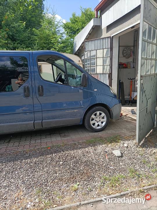 RENAULT TRAFIC 25 DCI 9 osobowy LONG 4/5 Gorzów Wielkopolski