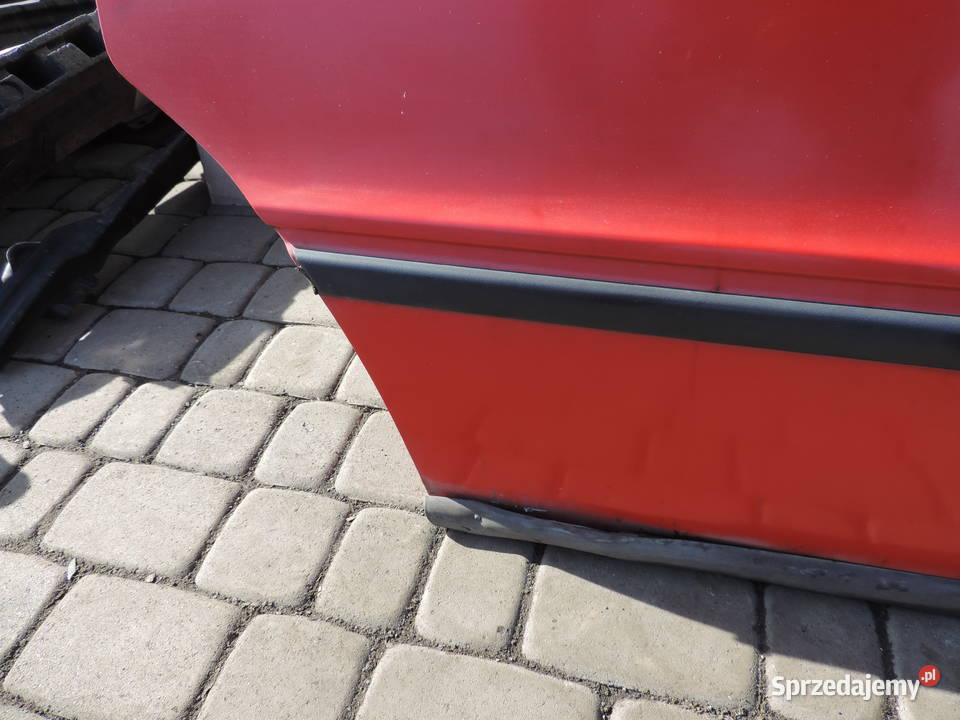 AUDI 80 B4 KOMBI DRZWI PRAWY TYŁ małopolskie Nowy Sącz