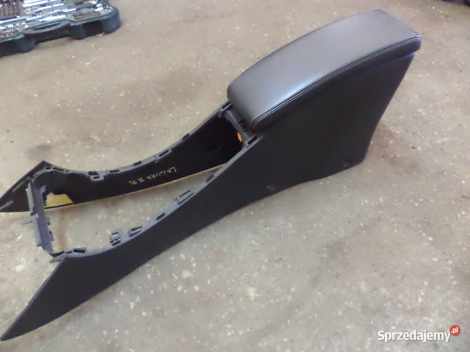RENAULT LAGUNA II PODLOKIETNIK TUNEL SCHOWEK Rok produkcji 2006 Turek
