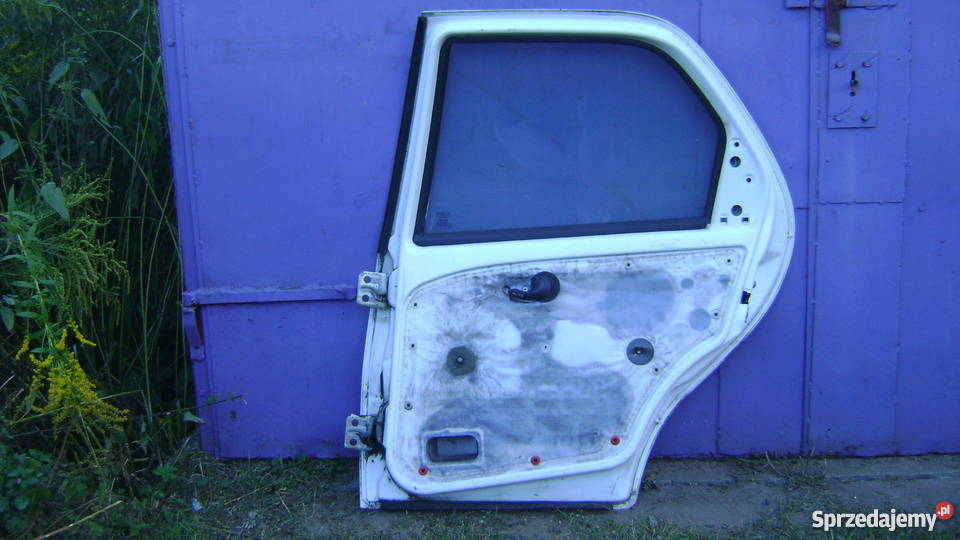 Drzwi Fiat Palio Siena idealne prawe lewe Rok produkcji 2000 Części samochodowe Białystok
